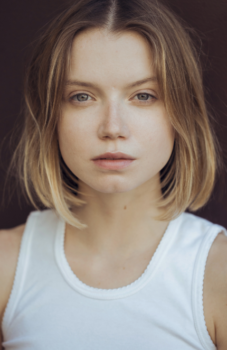 Anya Berg (Eden Ducourant) in The Perfect Mother